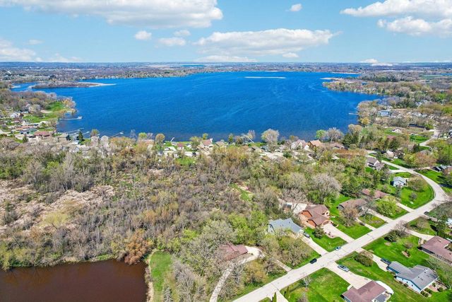 26116 Windermere DRIVE, Wind Lake, WI 53185