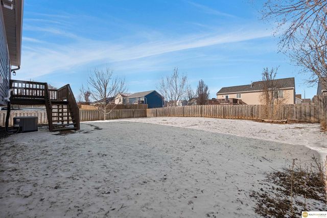 19522 X Street, Omaha, NE 68135