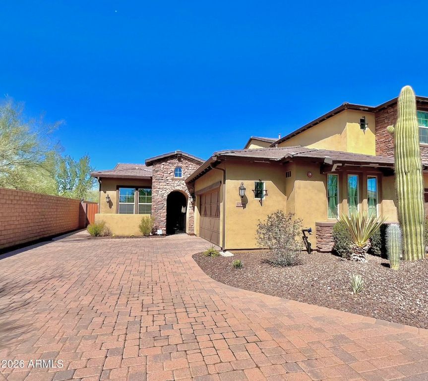 12144 W DESERT MIRAGE Drive, Peoria, AZ 85383