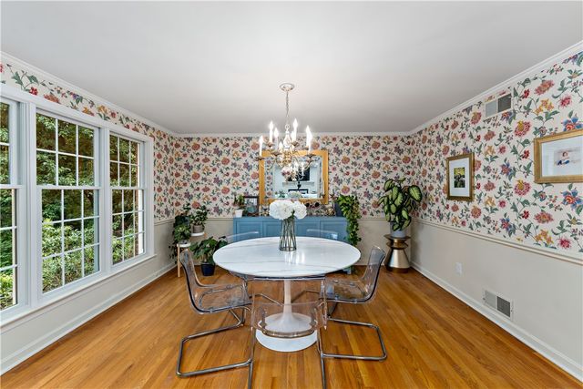 2650 QUAIL HILL DR, Upper St Clair, PA 15241