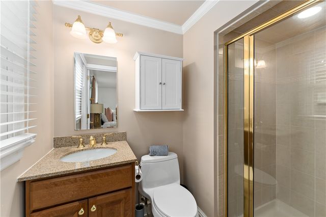 2650 QUAIL HILL DR, Upper St Clair, PA 15241