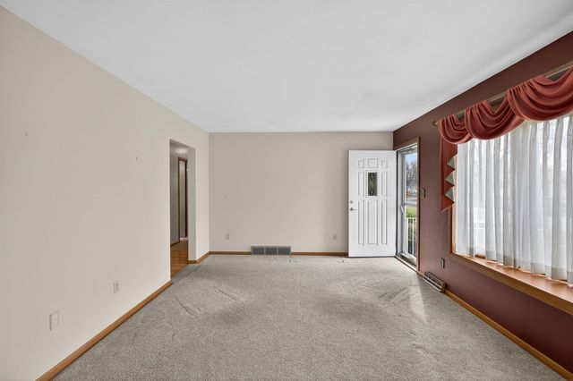 1729 Liberty Avenue, Waterloo, IA 50702