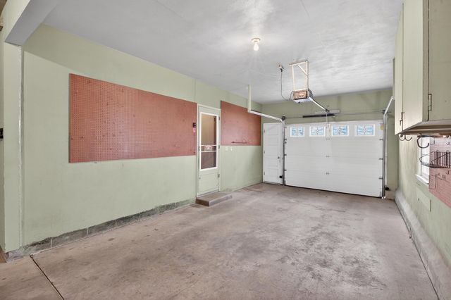 1729 Liberty Avenue, Waterloo, IA 50702