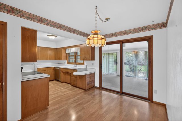 1729 Liberty Avenue, Waterloo, IA 50702