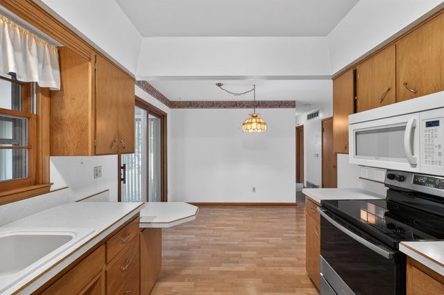 1729 Liberty Avenue, Waterloo, IA 50702