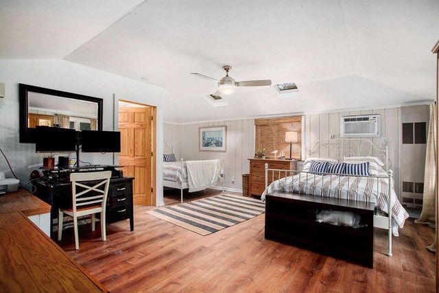 3852 Birchwood Trail, Michiana Shores, IN 46360