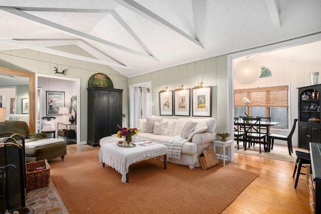 3852 Birchwood Trail, Michiana Shores, IN 46360