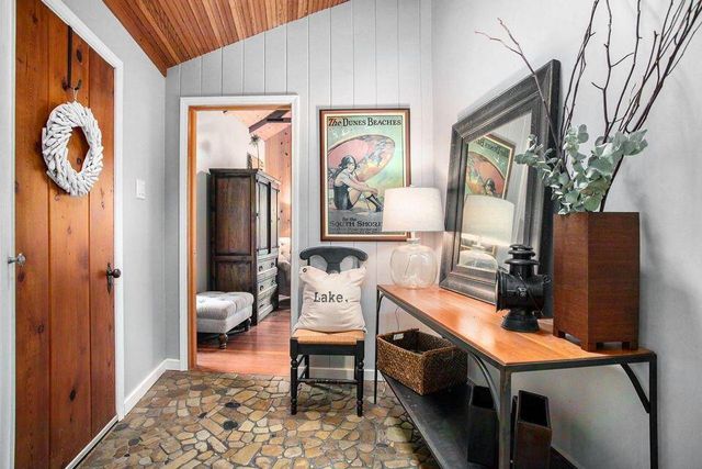 3852 Birchwood Trail, Michiana Shores, IN 46360