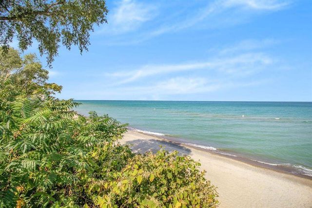 3852 Birchwood Trail, Michiana Shores, IN 46360