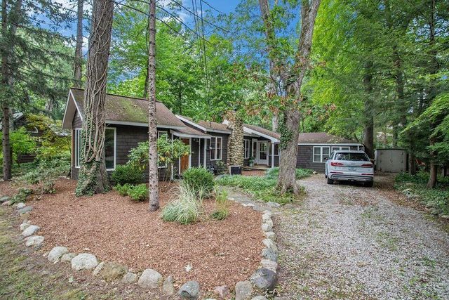 3852 Birchwood Trail, Michiana Shores, IN 46360