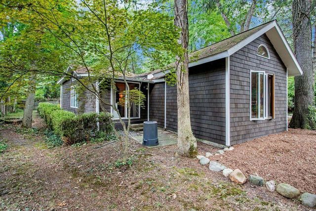 3852 Birchwood Trail, Michiana Shores, IN 46360