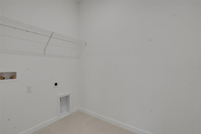 2878 SUPERMARINE ROAD, Tavares, FL 32778