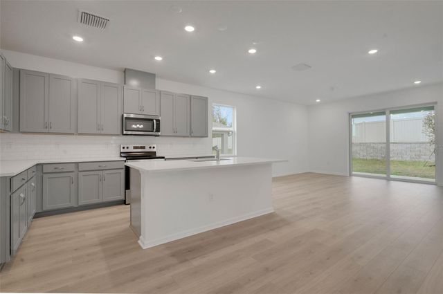 2878 SUPERMARINE ROAD, Tavares, FL 32778