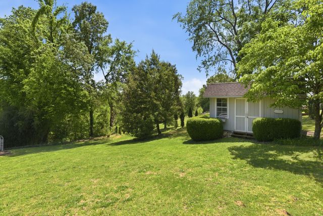 106 Clearview Cir, Winchester, TN 37398