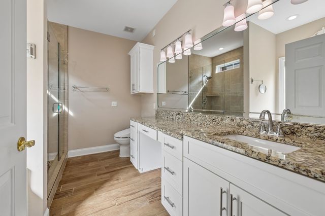 1075 Isaac Franklin Dr, Gallatin, TN 37066