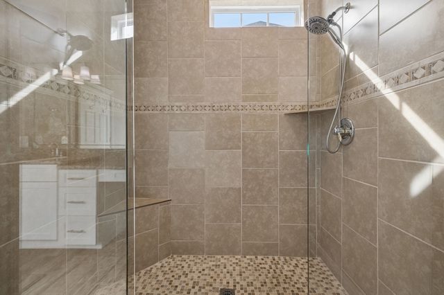 1075 Isaac Franklin Dr, Gallatin, TN 37066