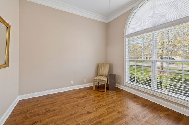 1075 Isaac Franklin Dr, Gallatin, TN 37066