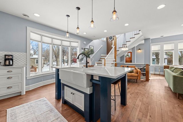 4500 Abbott Avenue S, Minneapolis, MN 55410