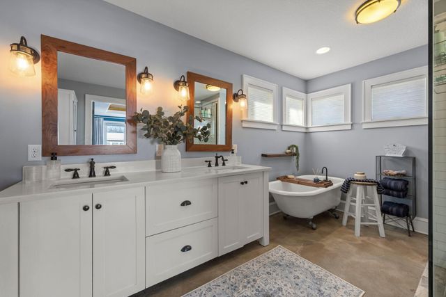 4500 Abbott Avenue S, Minneapolis, MN 55410