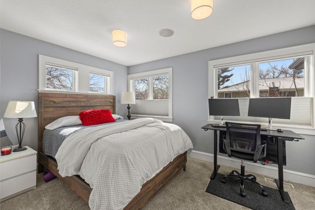 4500 Abbott Avenue S, Minneapolis, MN 55410