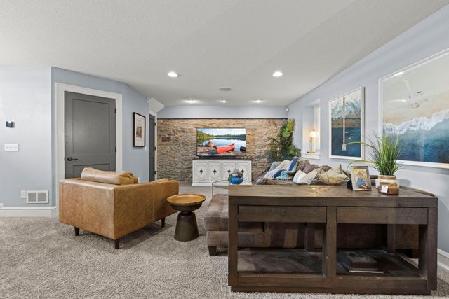 4500 Abbott Avenue S, Minneapolis, MN 55410