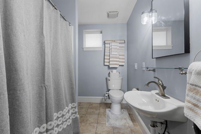 4500 Abbott Avenue S, Minneapolis, MN 55410