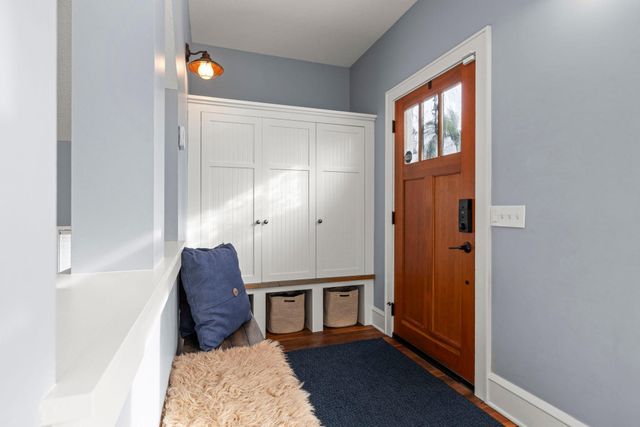 4500 Abbott Avenue S, Minneapolis, MN 55410