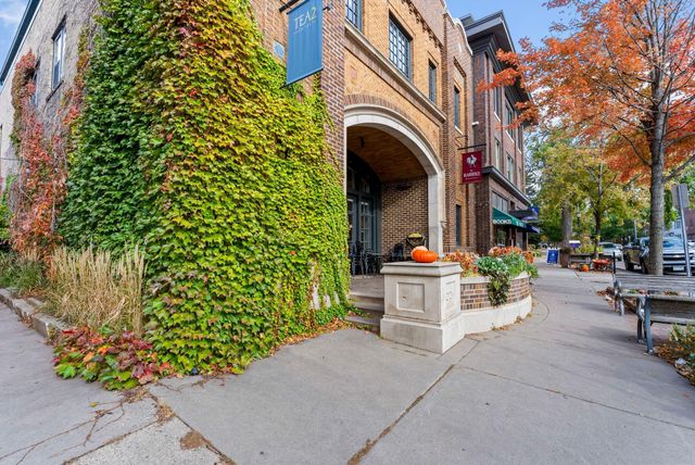 4500 Abbott Avenue S, Minneapolis, MN 55410