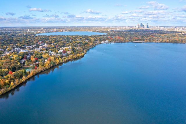 4500 Abbott Avenue S, Minneapolis, MN 55410