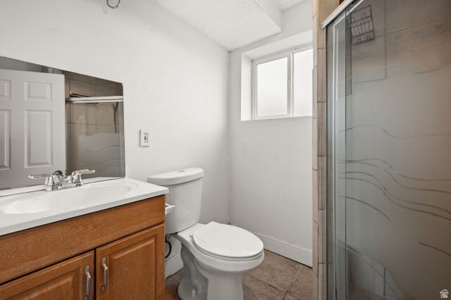 6468 S KENTUCKY DR, West Jordan, UT 84084