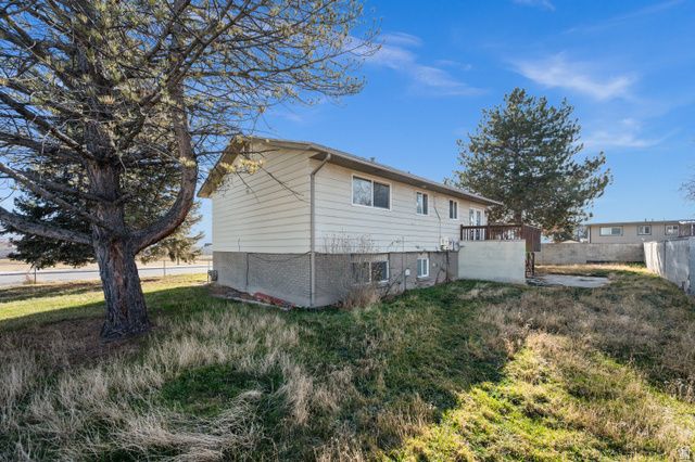 6468 S KENTUCKY DR, West Jordan, UT 84084