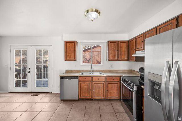 6468 S KENTUCKY DR, West Jordan, UT 84084