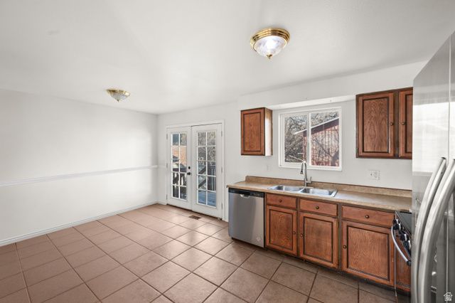 6468 S KENTUCKY DR, West Jordan, UT 84084