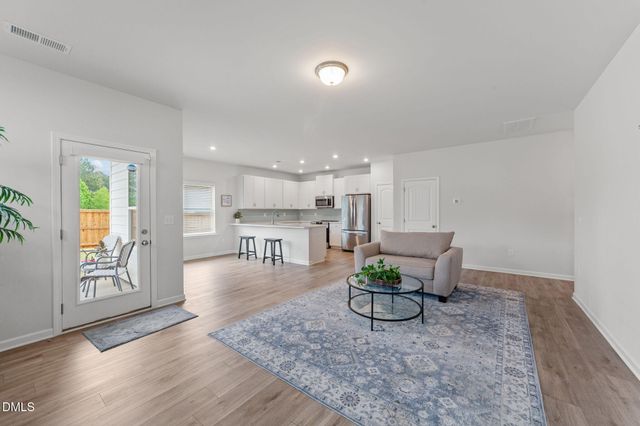 122 Commons Circle, Clayton, NC 27520