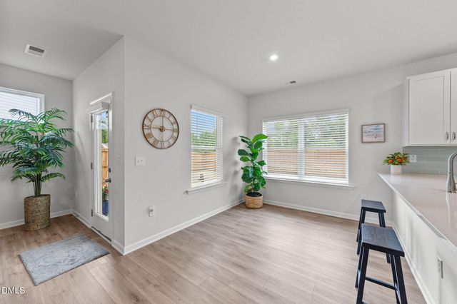 122 Commons Circle, Clayton, NC 27520