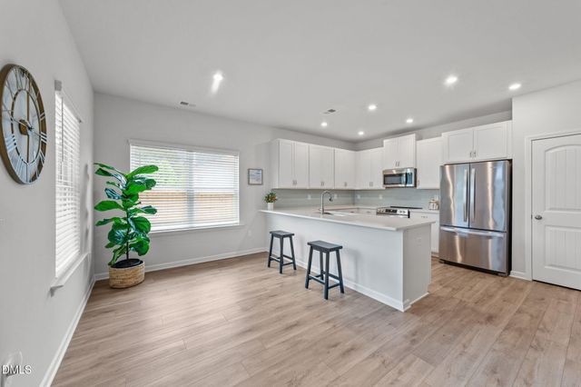 122 Commons Circle, Clayton, NC 27520