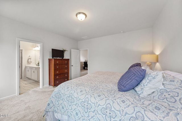 122 Commons Circle, Clayton, NC 27520