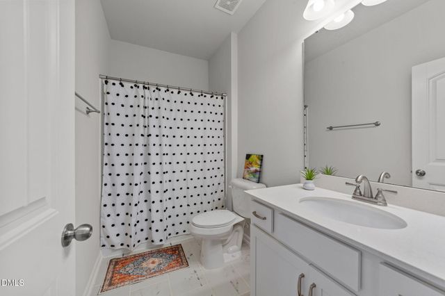 122 Commons Circle, Clayton, NC 27520