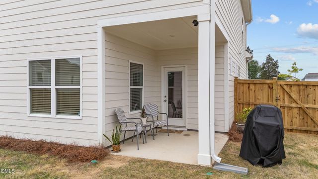 122 Commons Circle, Clayton, NC 27520