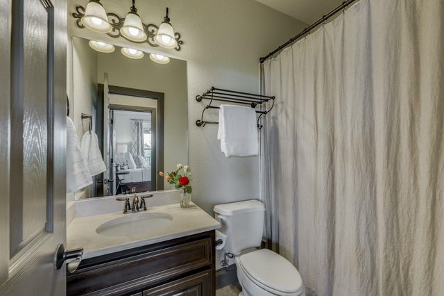 2104 University Club DR, Austin, TX 78732