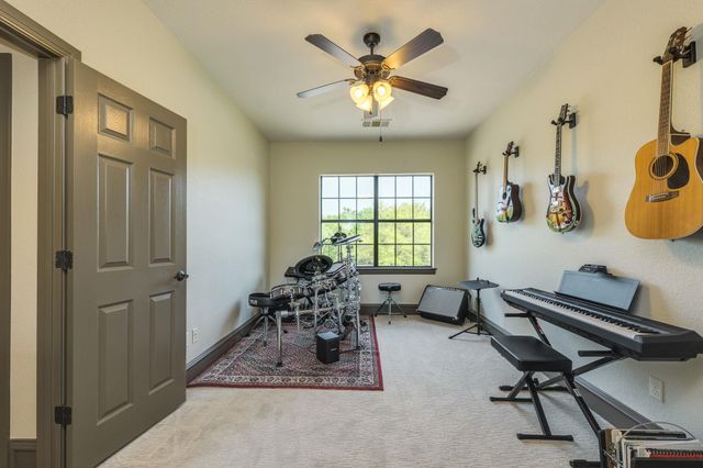 2104 University Club DR, Austin, TX 78732