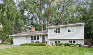 16303 Temple Drive S, Minnetonka, MN 55345