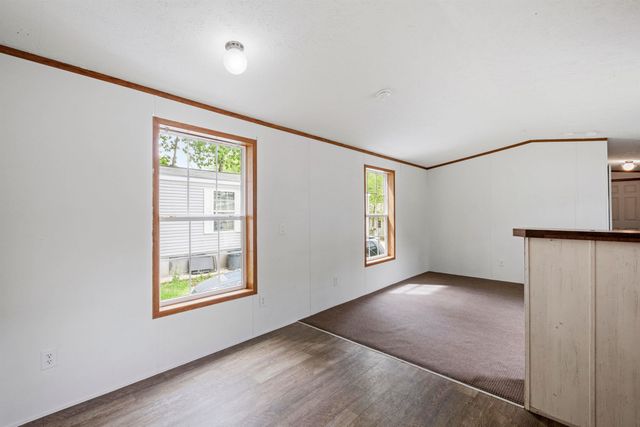 15 Trailer Park Road, Haverhill, NH 03785