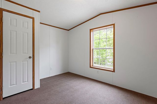 15 Trailer Park Road, Haverhill, NH 03785