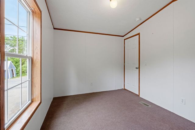 15 Trailer Park Road, Haverhill, NH 03785