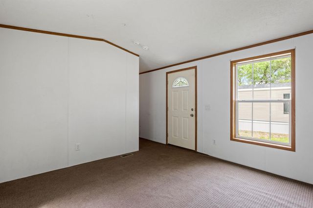 15 Trailer Park Road, Haverhill, NH 03785