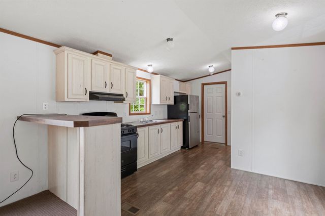 15 Trailer Park Road, Haverhill, NH 03785