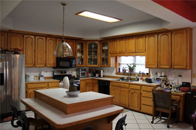 3 Bunker Hill Lane, Russellville, AR 72802