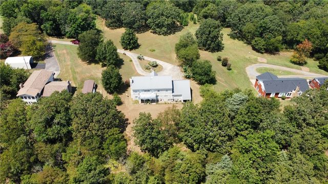 3 Bunker Hill Lane, Russellville, AR 72802