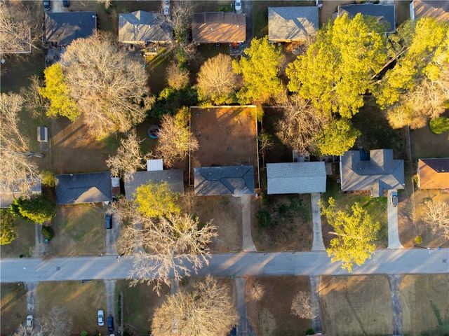 3220 Convair Lane, Decatur, GA 30032